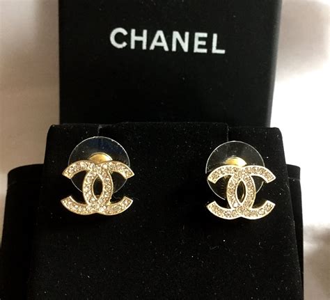 chanel classic earrings cc|Chanel classic earrings uk price.